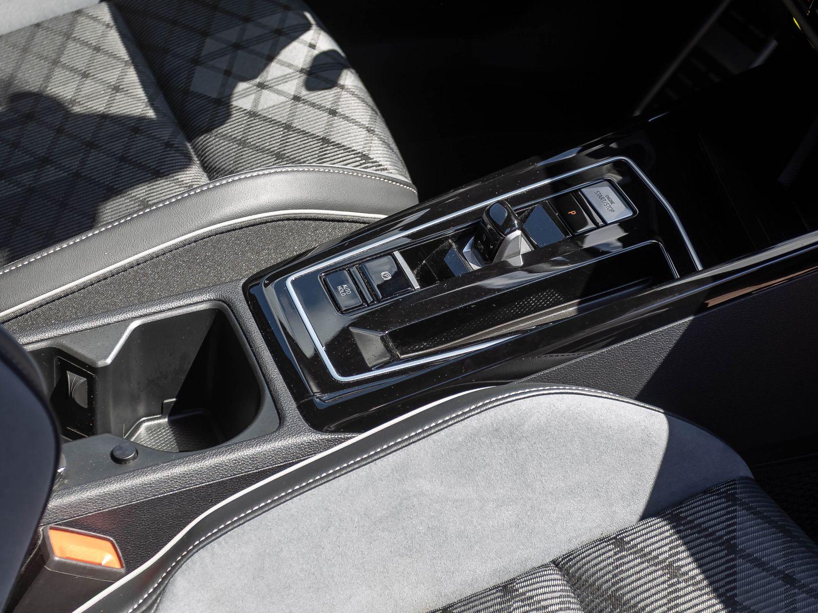 Volkswagen Golf VIII R-Line 2.0TSI DSG LED CarPlay EPH DAB, миниатюра 26