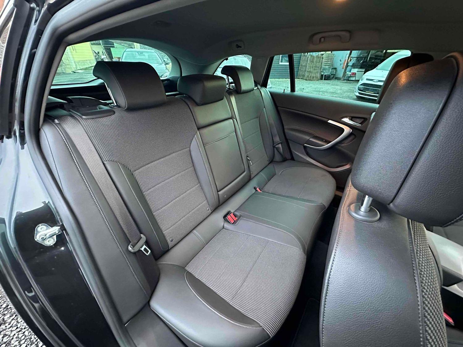 Opel Insignia 2013 — photo 17