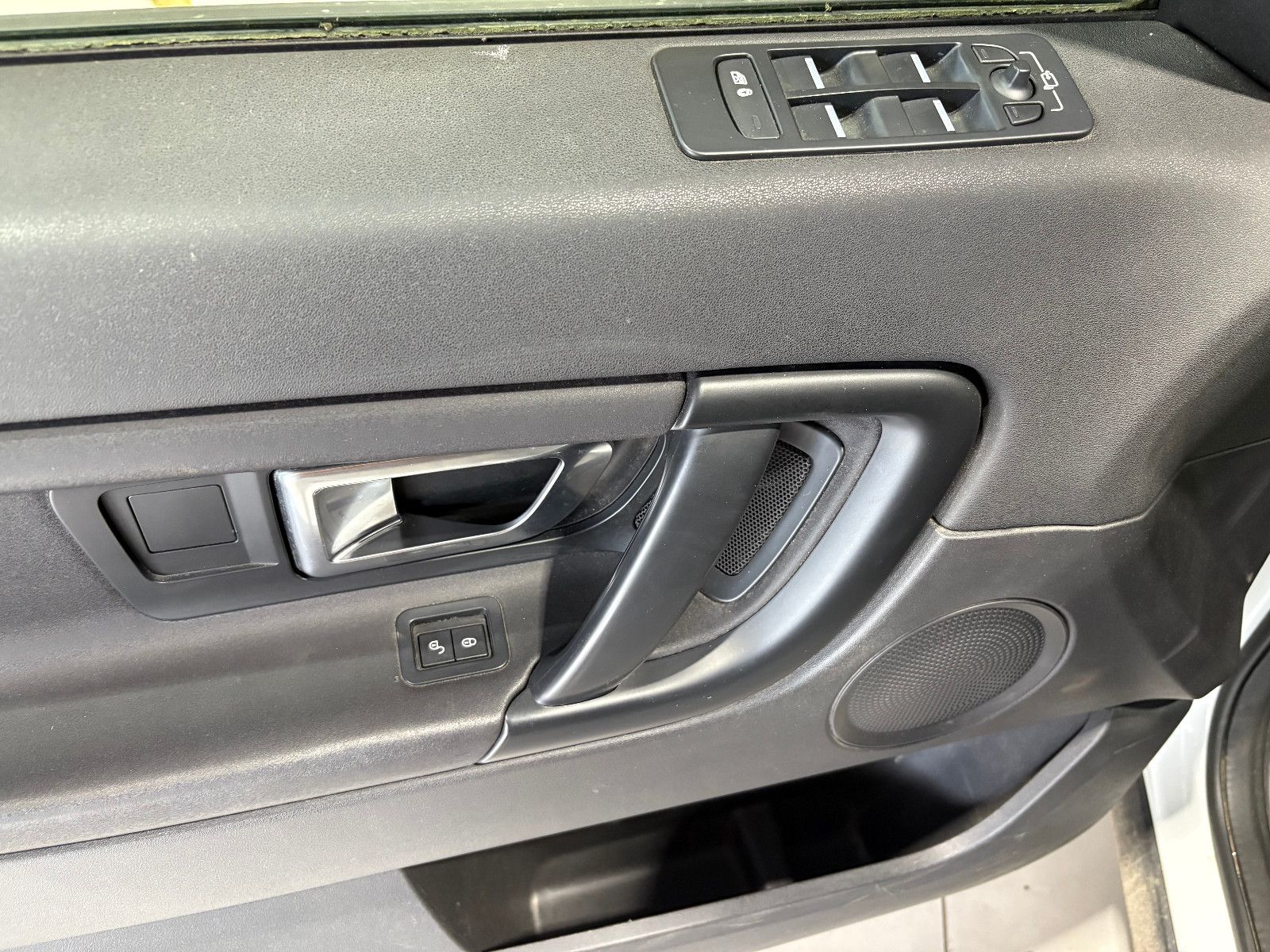 Fahrzeugabbildung Land Rover Discovery Sport Pure/PDC/SHZ/KLIMA/SPURHALTEASS.