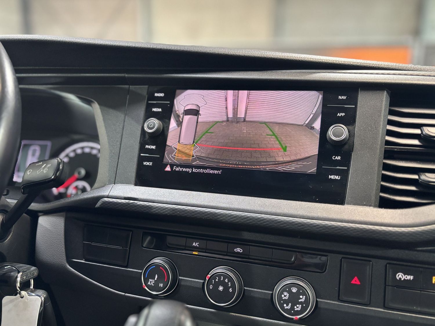 Fahrzeugabbildung Volkswagen T6 Transporter 2.0TDI#DSG#Klima#ACC#Kamera#St.Hz
