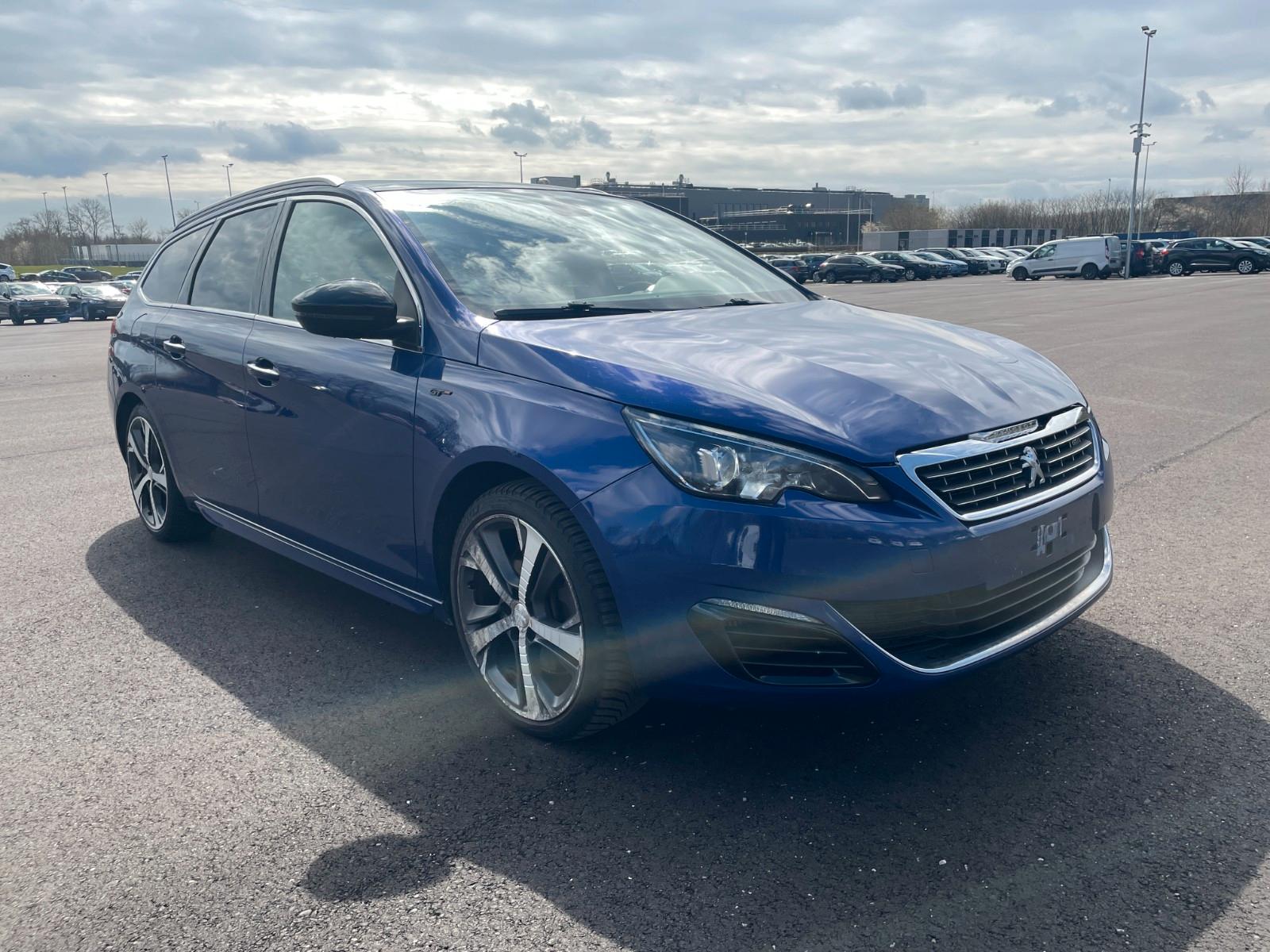 Peugeot 308 2015 — photo 8