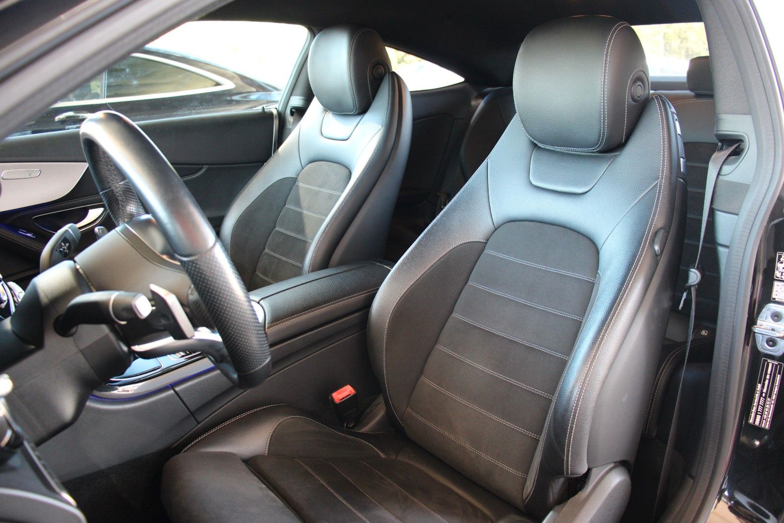 Mercedes-Benz C 300 Coupe AMG-Line HUD DC 360Cam Multibeam foto 14