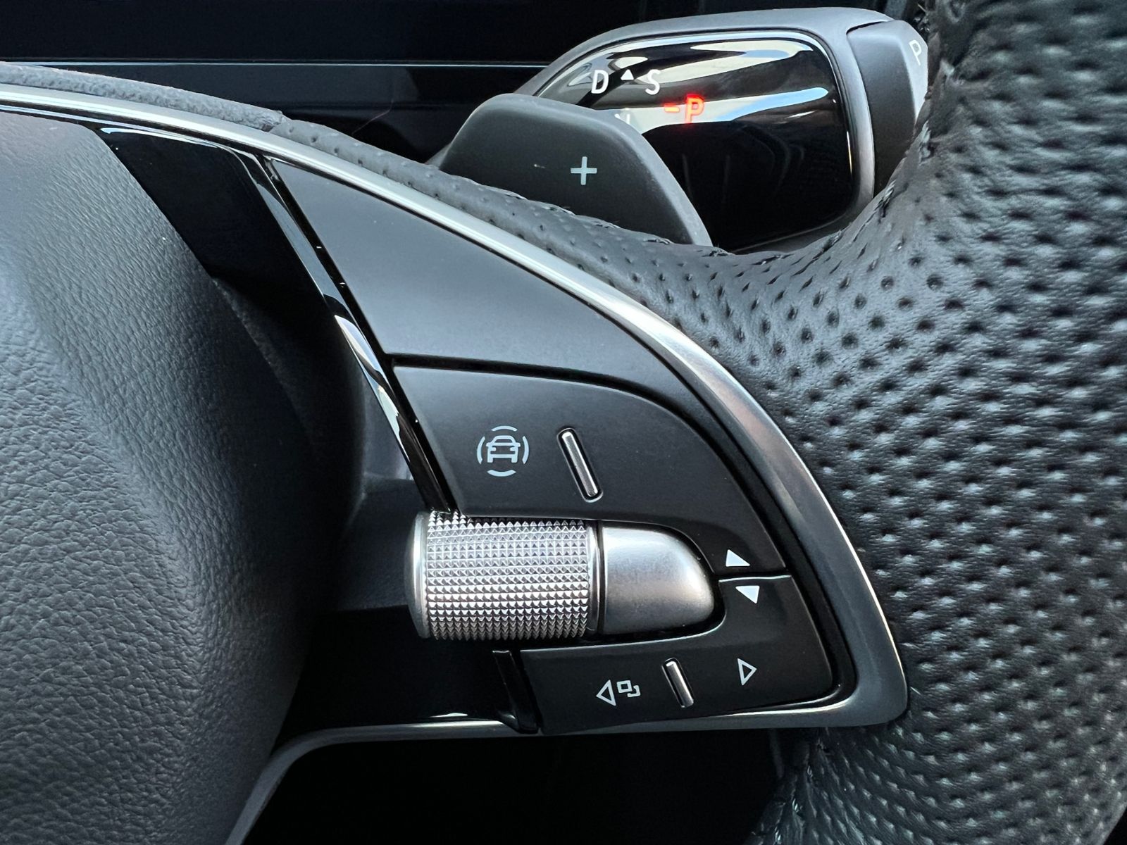 Fahrzeugabbildung SKODA Kodiaq Selection 2.0 TDI DSG 4x4 *AHK, Navi, Kam