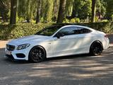 Mercedes-Benz C 43 AMG Coupe *4-MATIC*PANO*BURMESTER*MEMORY* - Mercedes-Benz C 43 AMG mit Benzin-Antrieb: Sportwagen
