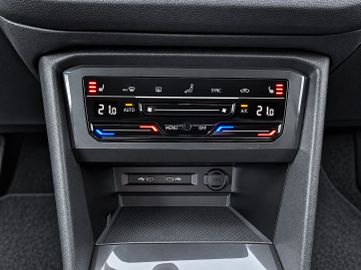 Volkswagen Tiguan Allspace - 12