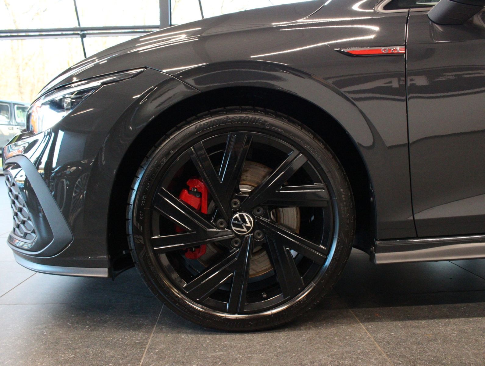 Fahrzeugabbildung Volkswagen Golf 2.0 TSI  GTI+LED*Navi*2.Hand