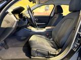 BMW 320i xDrive KOMF+HUD+LED+LiveProf+TEMP+AL+DAB+ - BMW 320 mit Benzin-Antrieb: Schwarz, Sitzheizung, Limousine
