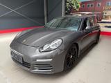 Porsche Panamera 4 - Porsche Panamera in Bonn
