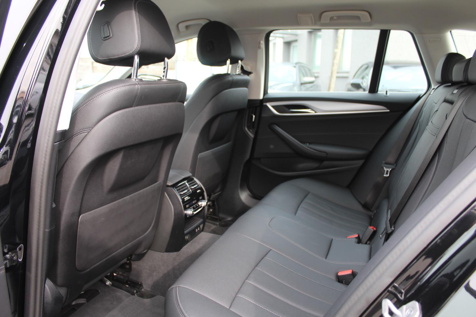 BMW 530d Tour. +DAB+Kamera+S-Leder+Active Guard+