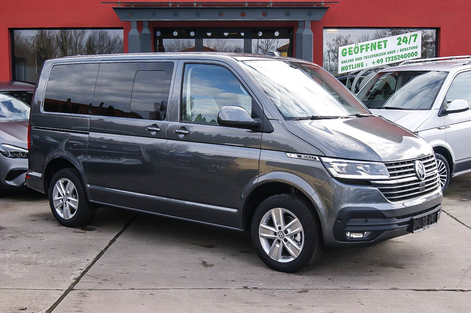 Fahrzeugabbildung Volkswagen T6.1 Caravelle 20TDI NEUWERTIG GARANTIE bis 2028