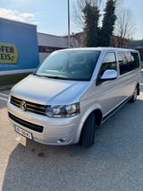 Volkswagen T5 Caravelle TDI, 9Sitze, 4Motion DSG Motor neu - Volkswagen T5 Caravelle aus 2011