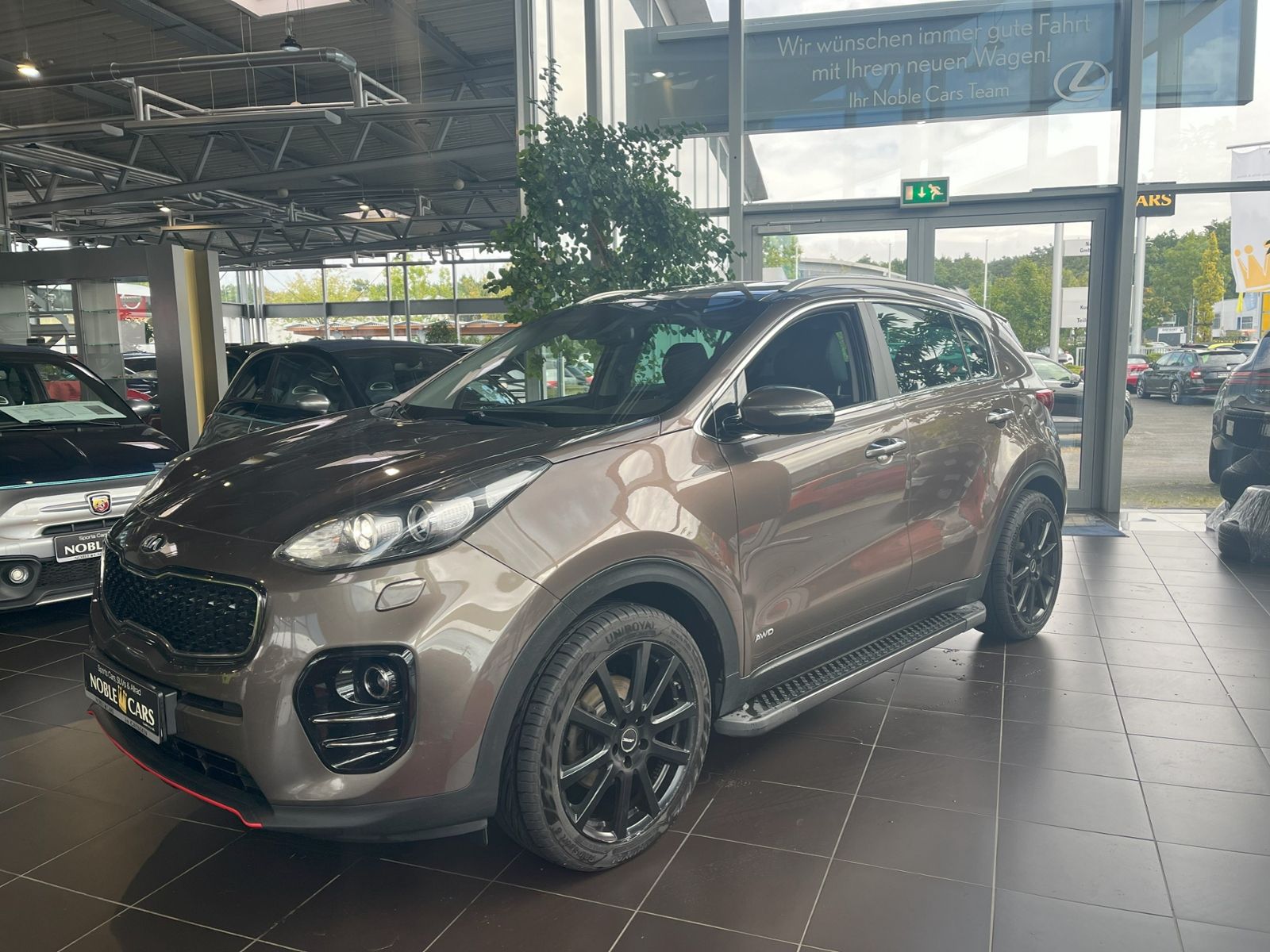 Fahrzeugabbildung Kia Sportage 2.0 CRDI AWD Spirit XEN NAV JBL 19"