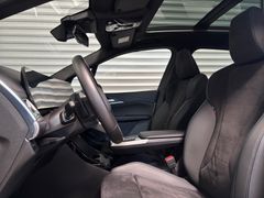 Fahrzeugabbildung BMW 218i Active Tourer M Sport -- Pano/ eSitze/ HiFi