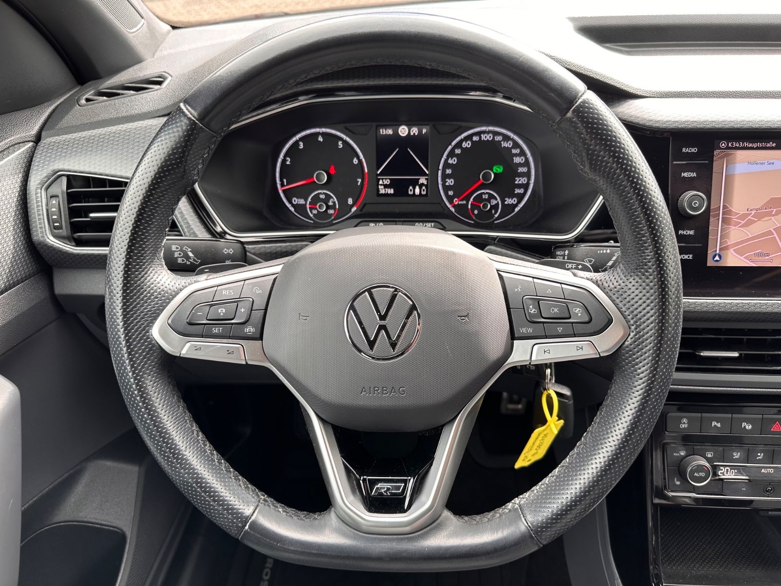 Fahrzeugabbildung Volkswagen T-Cross Style R Line 1.5 TSI DSG LED/Navi/ACC/AP