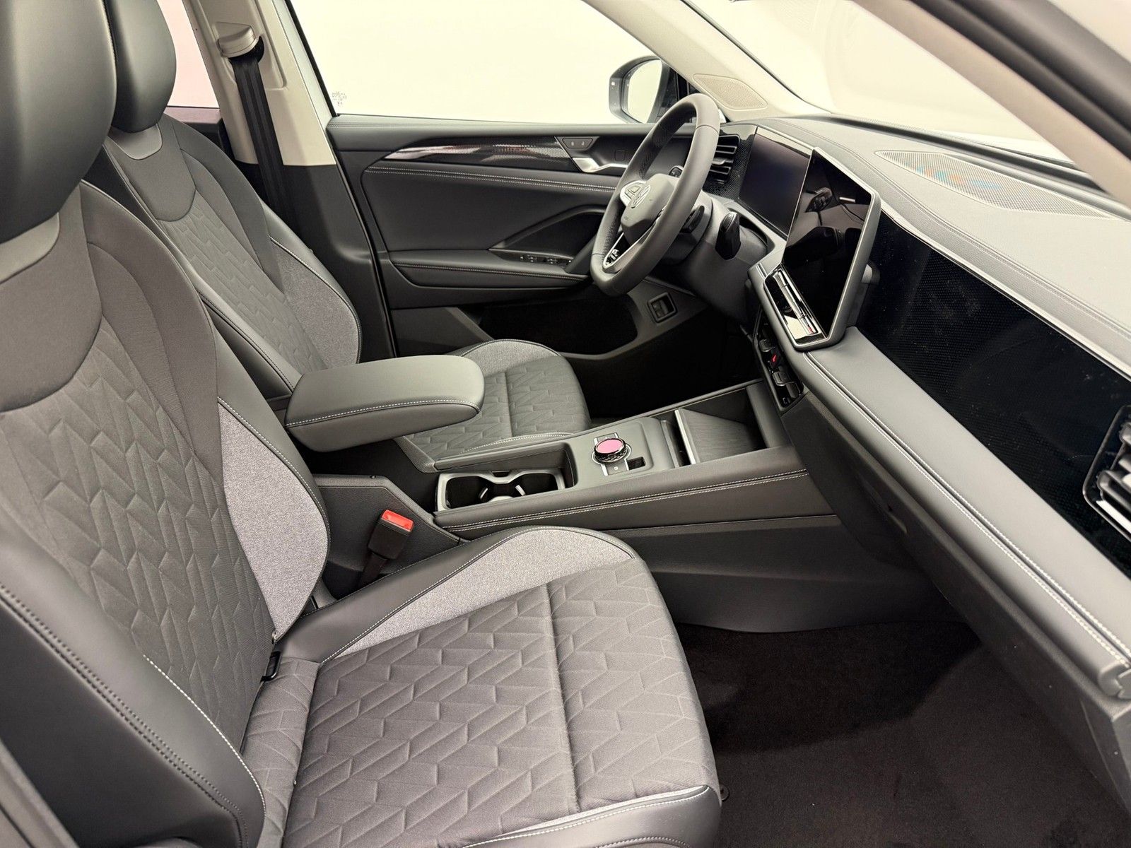 Volkswagen Tiguan 1.5 eHybrid DSG Life ENERGY DiscoverAHK imagem 3