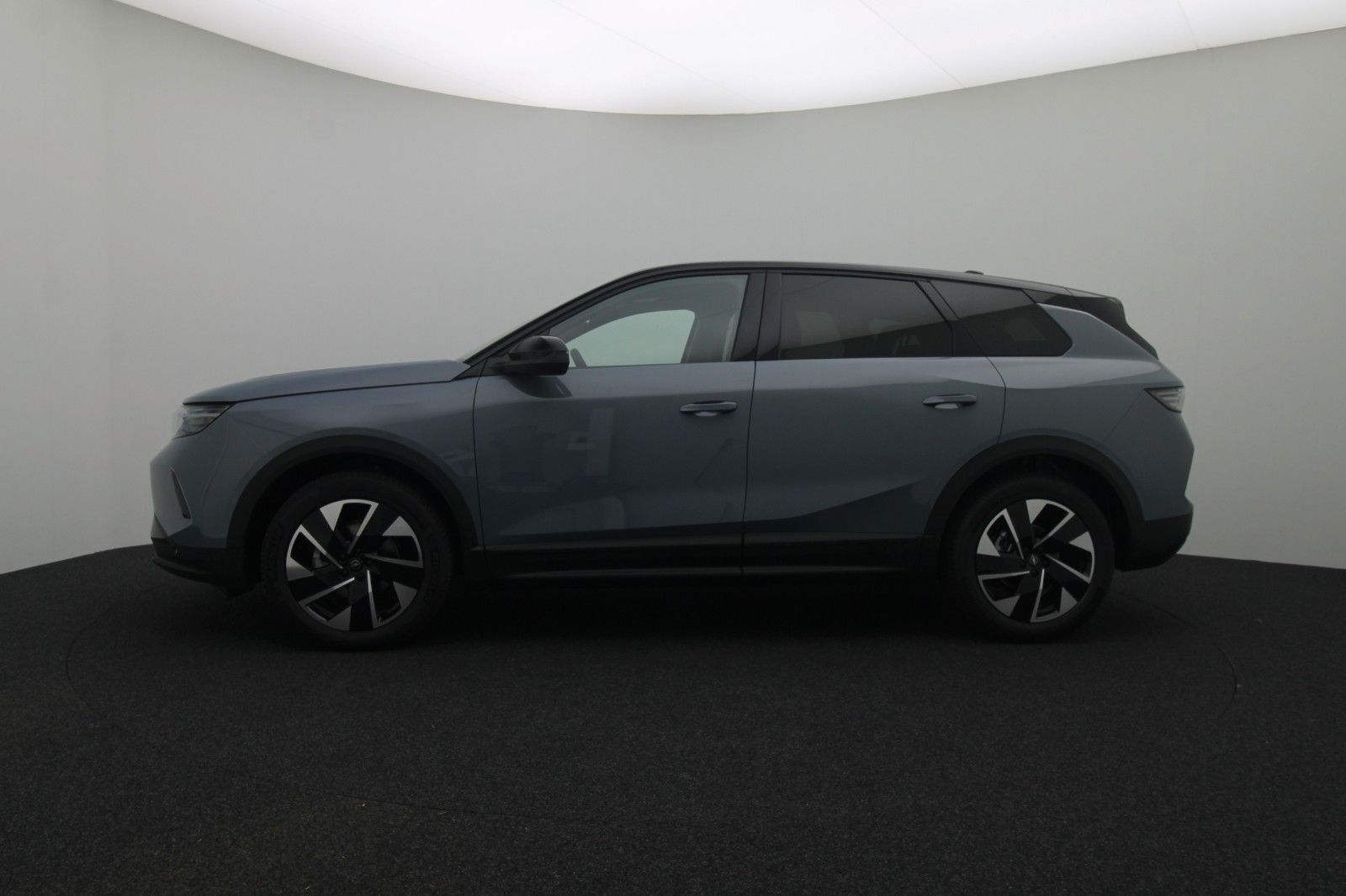 Fahrzeugabbildung Opel Grandland GS 1.2 48V Mild-Hybrid