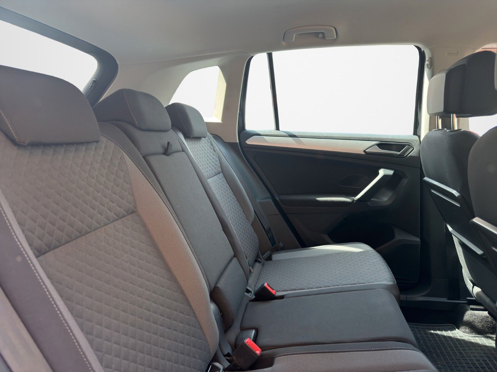 Volkswagen Tiguan Comfortline SHZ KLIMA SPUR.A AHK CAM foto 12