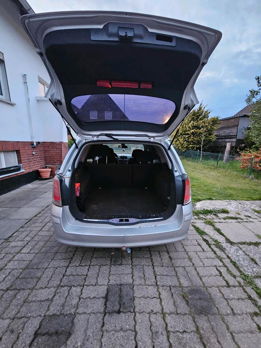 Opel Astra 2005 — photo 10