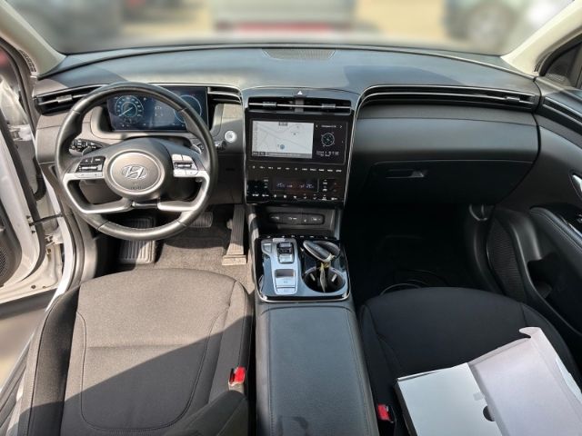 Fahrzeugabbildung Hyundai Tucson Trend Plug-In Hybrid 4WD+Assistenz-Paket+
