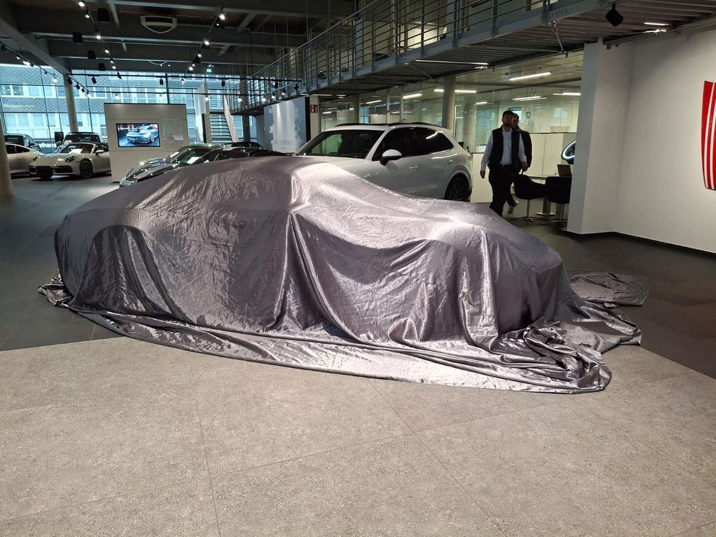 Image of Porsche 992