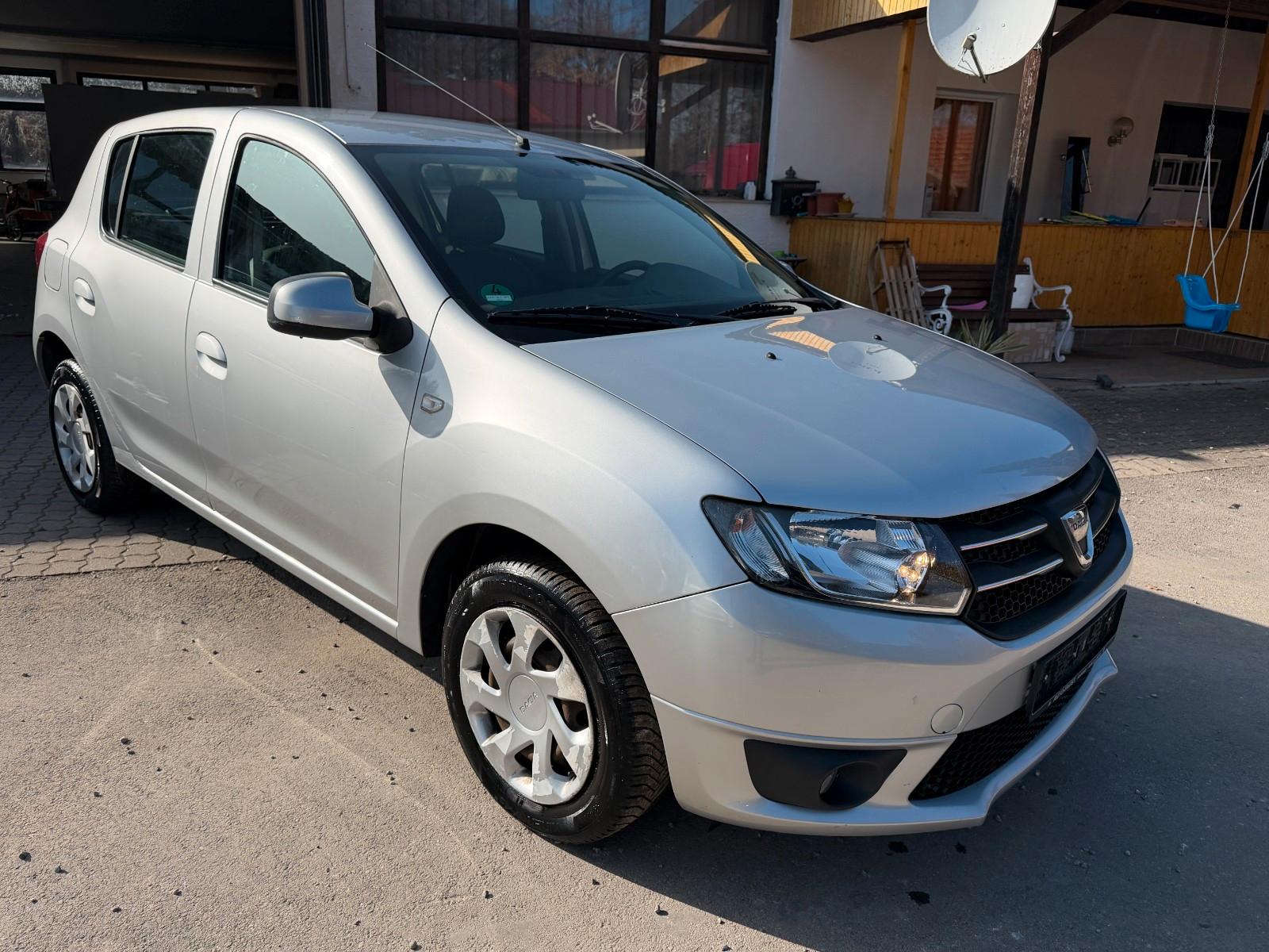 Dacia Sandero 1.2 16V 75 Lauréate II