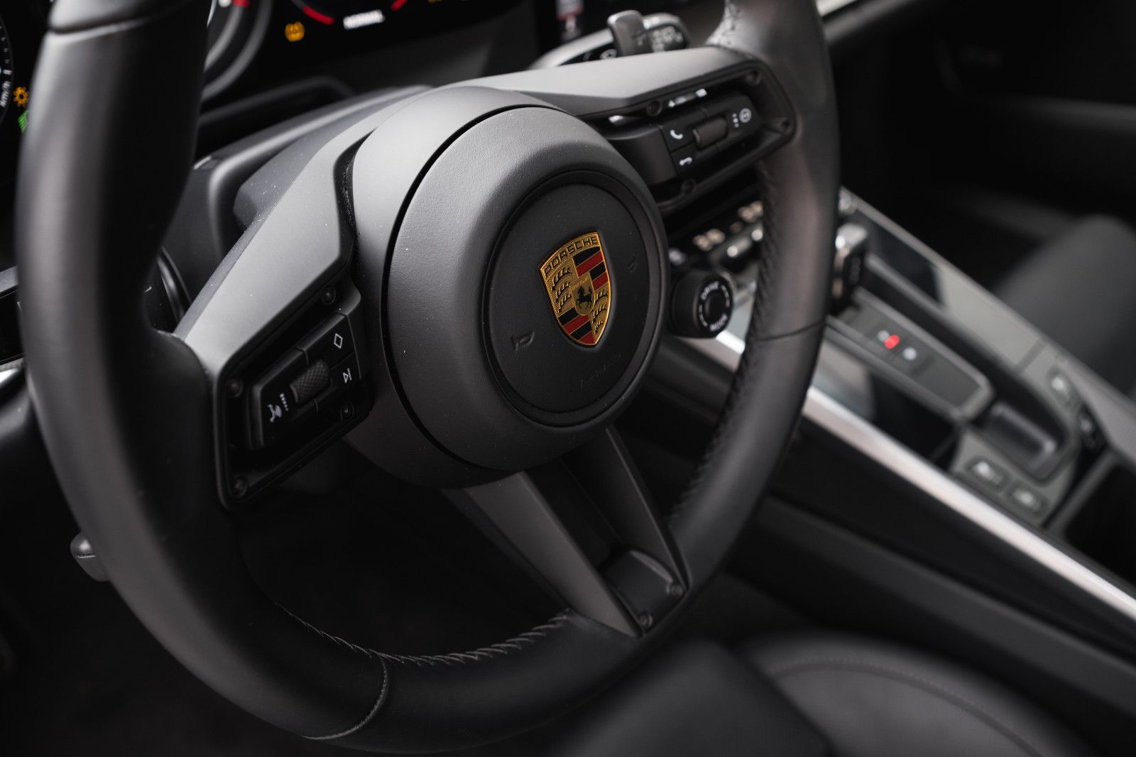 Fahrzeugabbildung Porsche 992/911 Turbo S - Lift - LED - 360´´ - InnoDrive