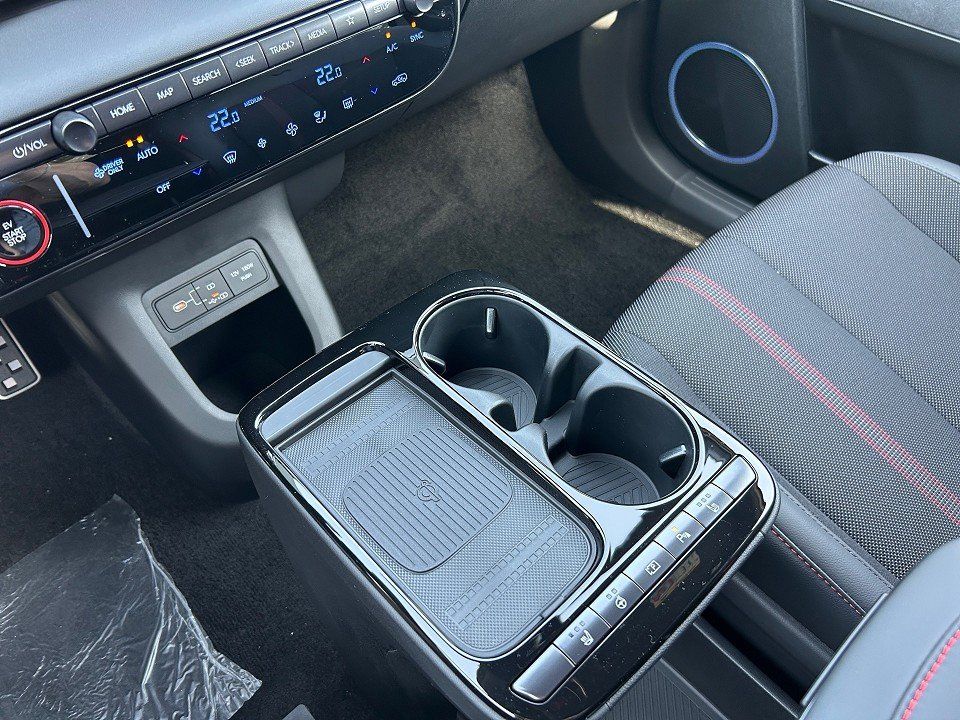 Fahrzeugabbildung Hyundai IONIQ 5 MY25 84kWh N LINE 570KM-RANGE 5JGARANTIE