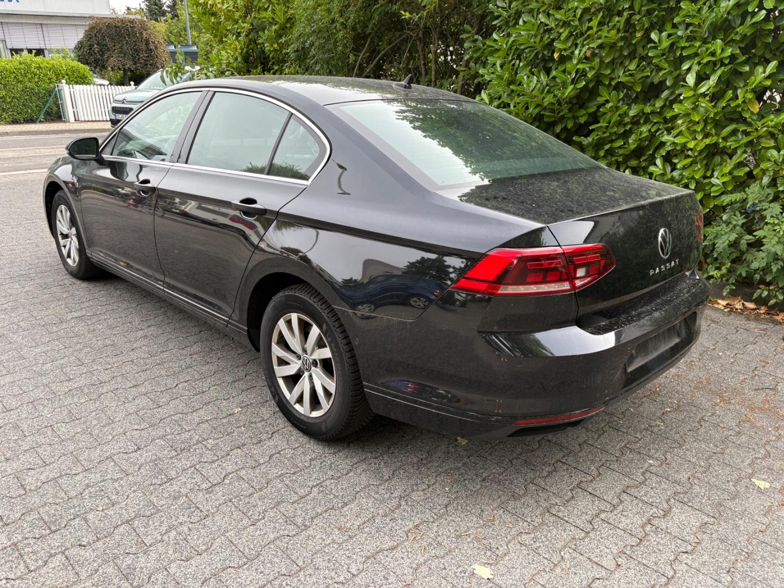 Volkswagen Passat Lim. 1.5 /DSG/ Business/Netto 13900