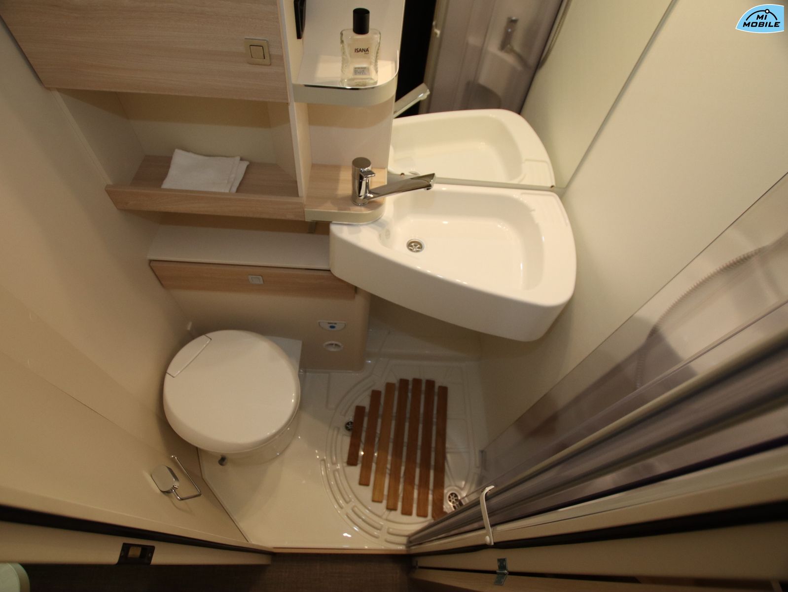 Fahrzeugabbildung Eura Mobil Activa One 690 VB *SCHAUSONNTAG 11-16 Uhr*