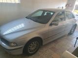 BMW 520i E39 - BMW 520: E39 520i