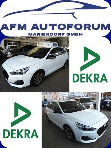 Hyundai i30 1.4 T-GDI YES!--NAVIGATION-WENIG KILOMETER--