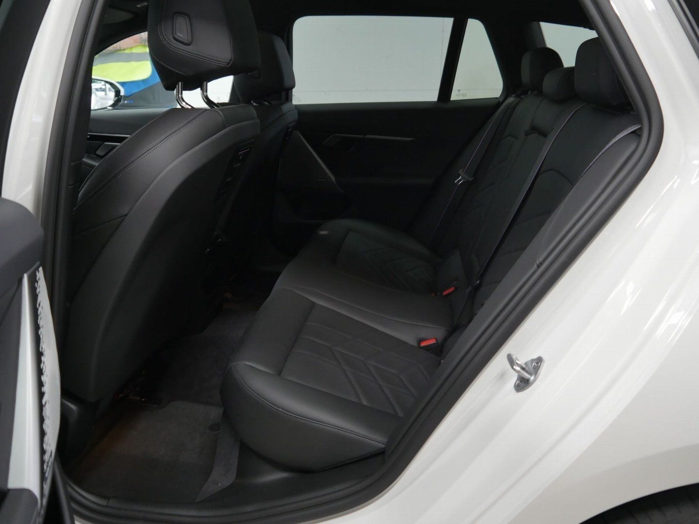 Fahrzeugabbildung BMW 520d xDrive M Sportpaket pro, Panorama-Glasdach,