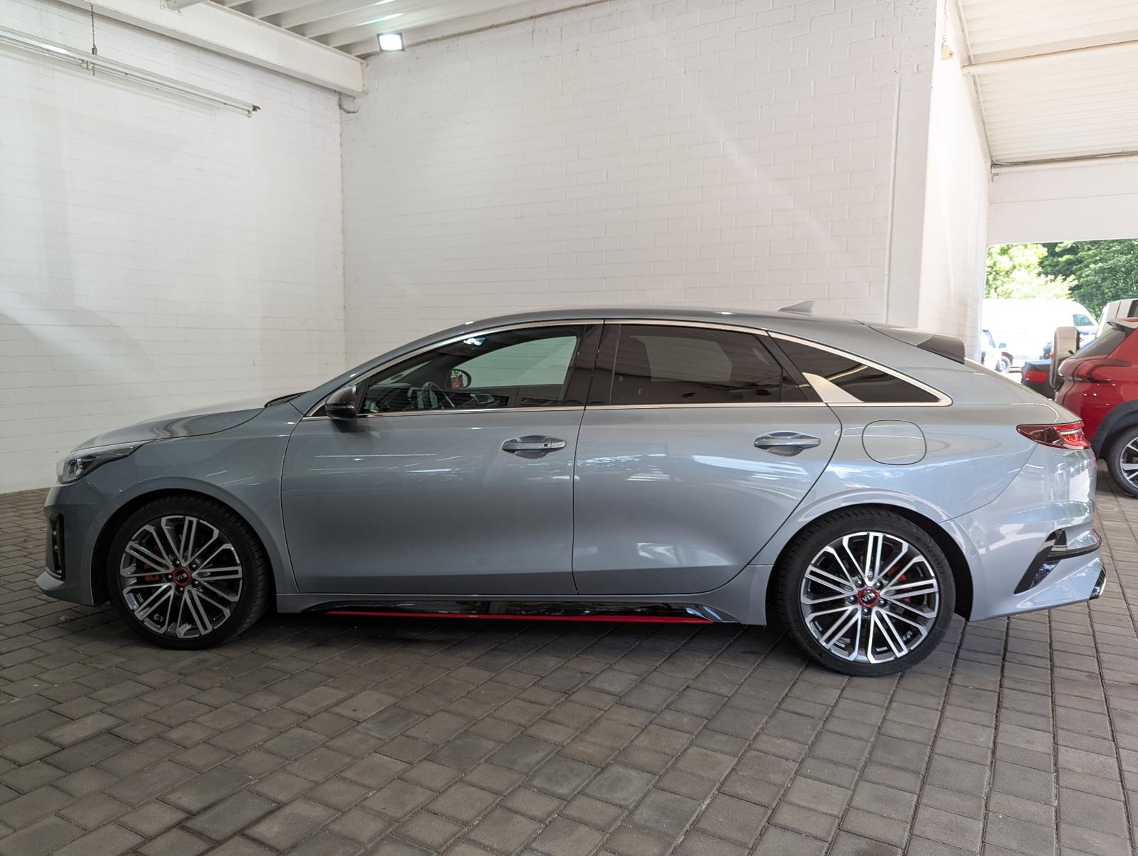 Kia pro cee'd / ProCeed GT