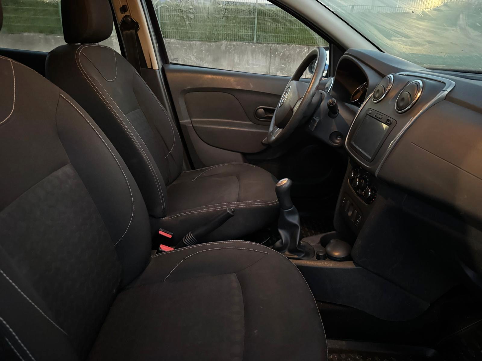 Dacia Logan 2014 — photo 11
