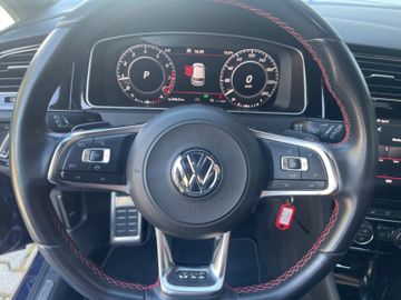Fahrzeugabbildung Volkswagen Golf VII GTI Performance DSG NAVI LED Virtual