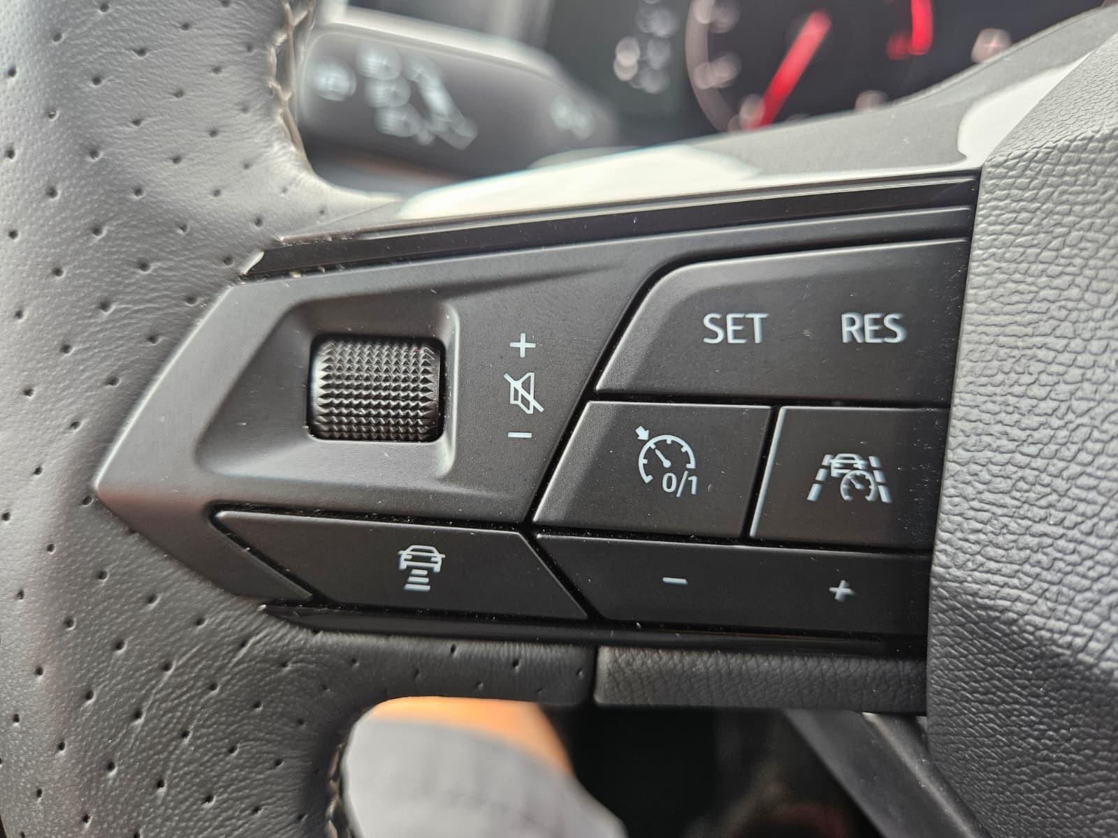 Seat Arona 1.5 TSI DSG FR Black Edition*LED*ACC*