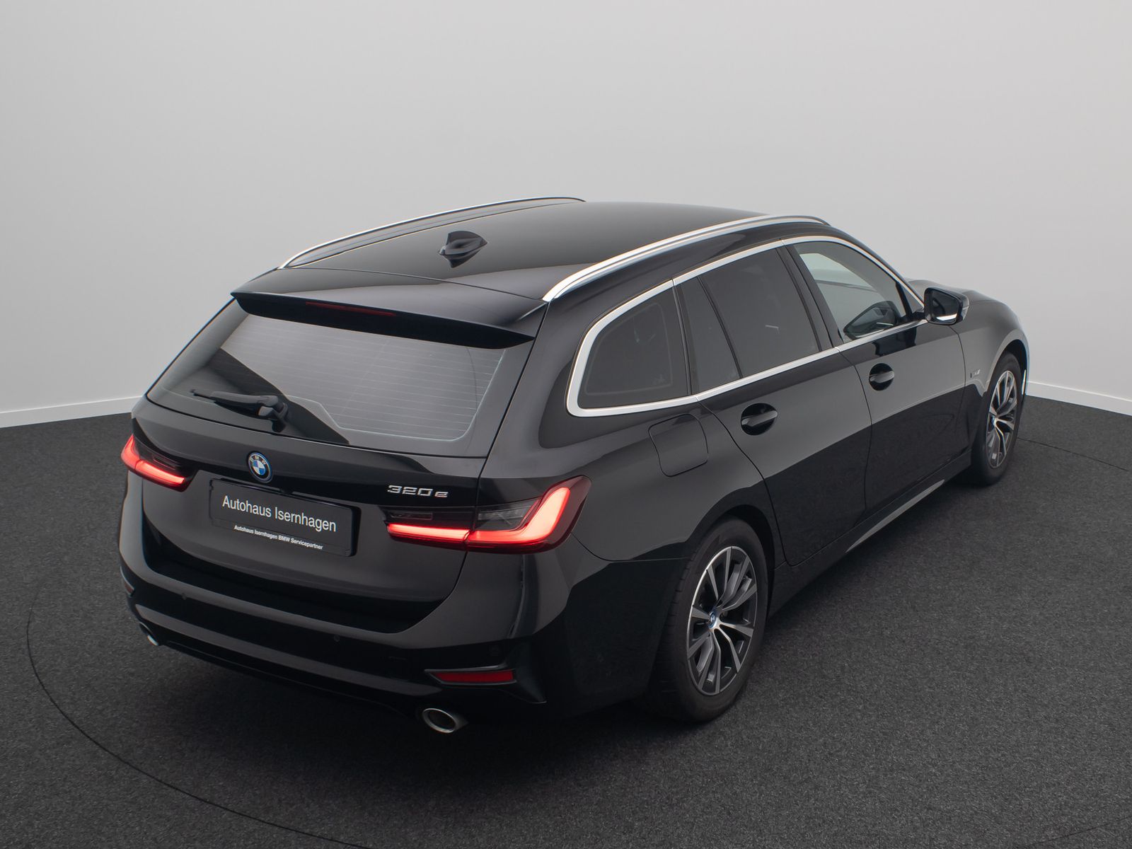 Fahrzeugabbildung BMW 320e Sport Line Alarm DAB Kamera Individual Komf