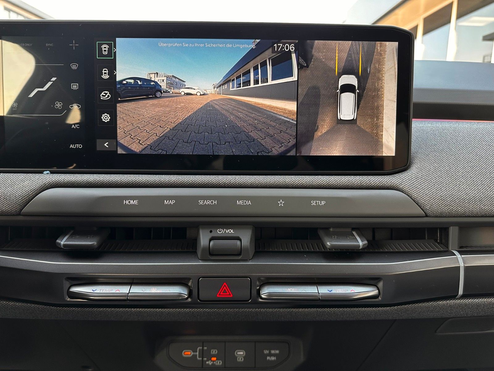 Fahrzeugabbildung Kia EV3 81.4 EARTH WIC UPG DWP