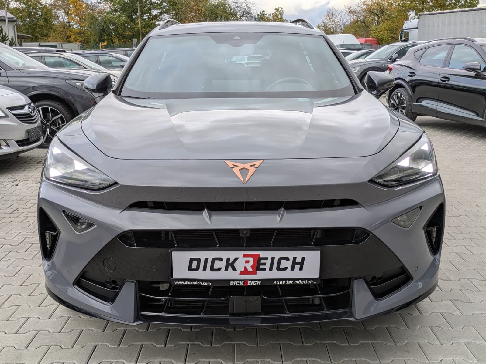 Fahrzeugabbildung CUPRA Formentor 1.5 eTSI PANO*MATRIX*SENNH.*DINAM*360°