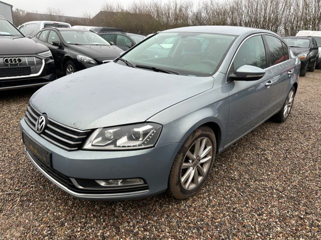 Volkswagen Passat Highline 2.0 TDI BM DSG Leder Kamera AHK