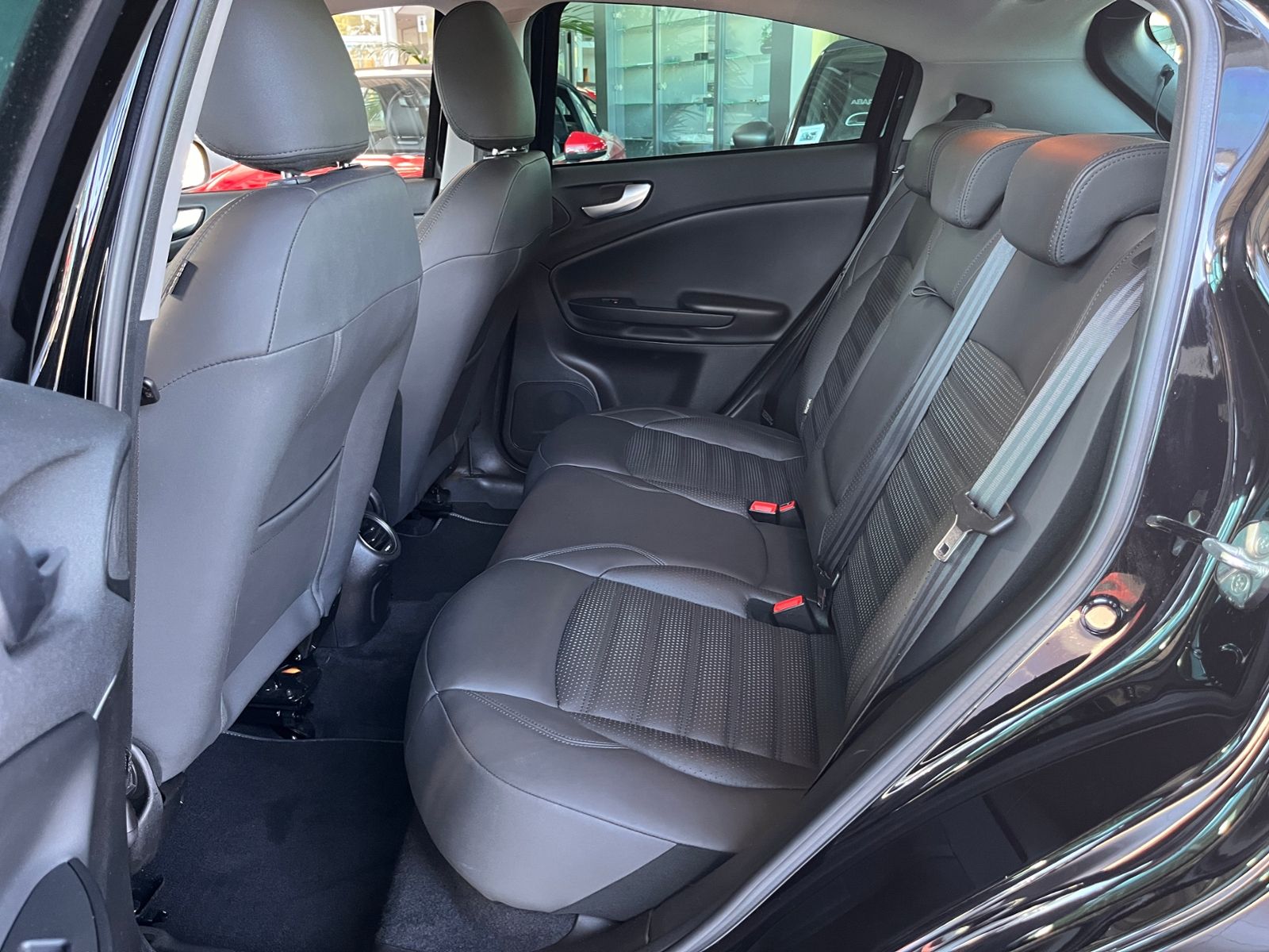 Fahrzeugabbildung Alfa Romeo Giulietta Lusso Ti BOSE XENON NAVI