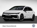 Volkswagen Golf 1.5 R-LINE DSG BLACKSTYLE PANO MATRIXLED