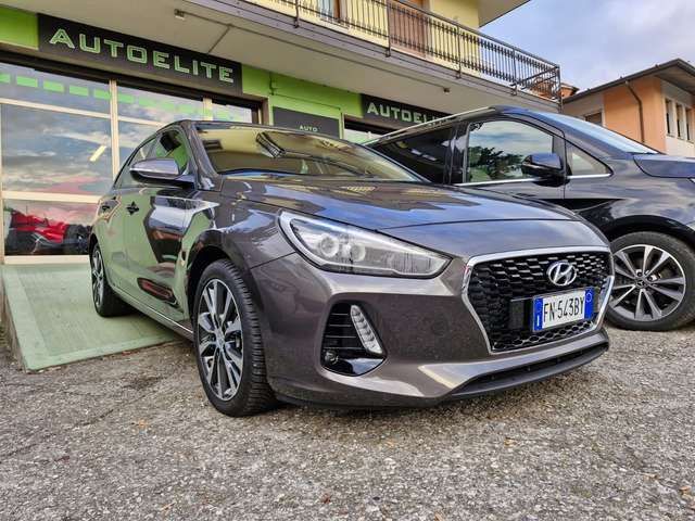 Hyundai i30 1.6 crdi Comfort 136cv Navi Cruise E