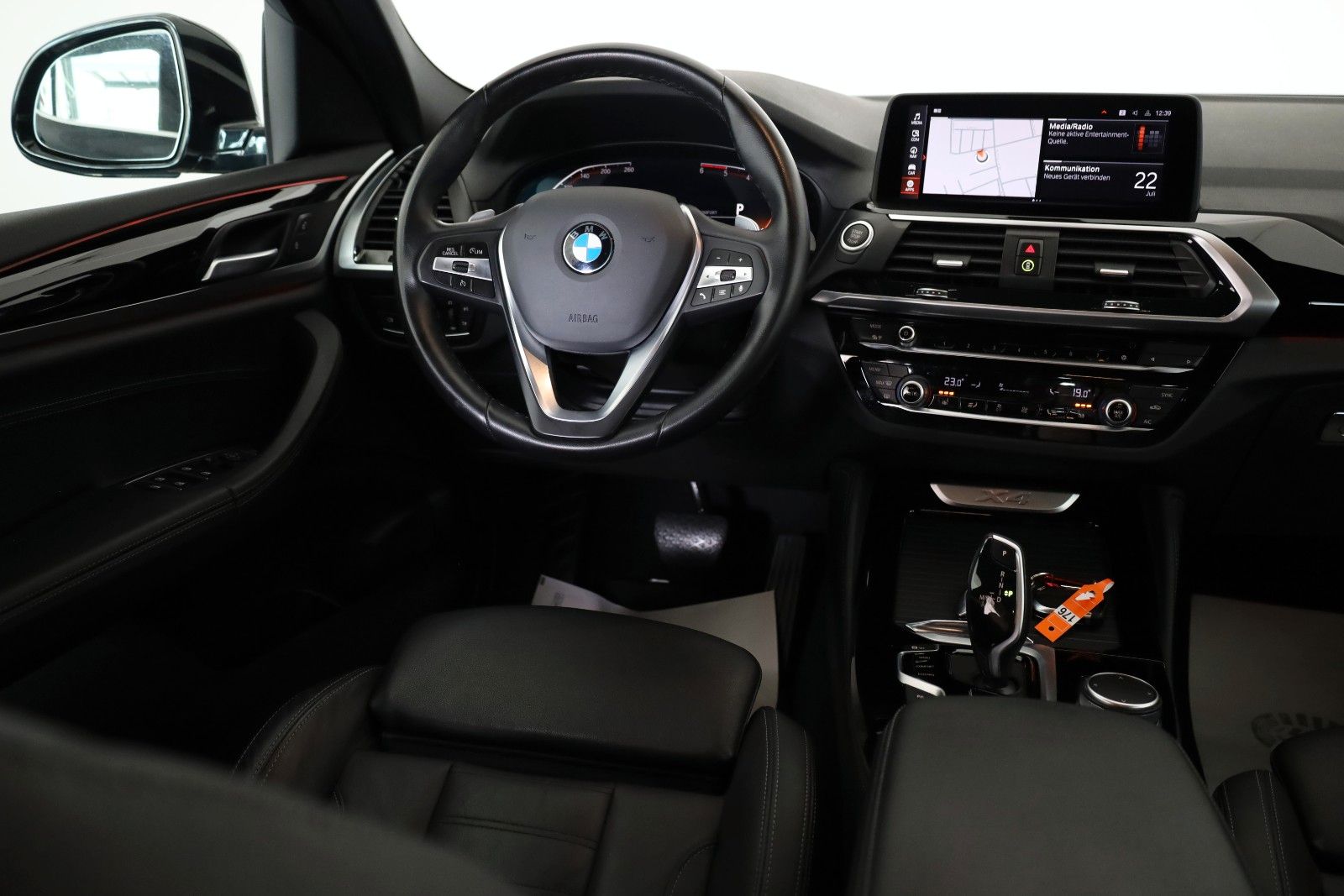 Fahrzeugabbildung BMW X4 xDrive 20 d xLine,Leder,Navi,LED,SH,Kamera