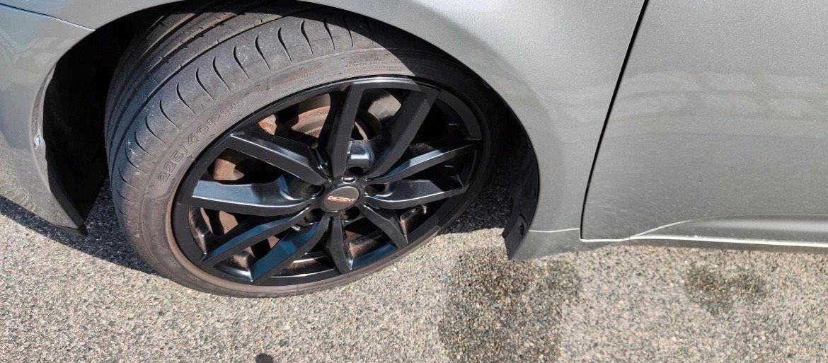 Toyota Avensis 2011 — photo 7