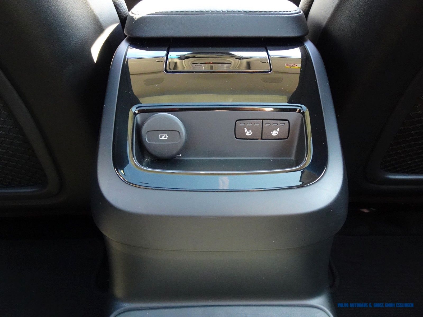 Volvo V60 T8 AWD Recharge Ultimate Dark foto 18