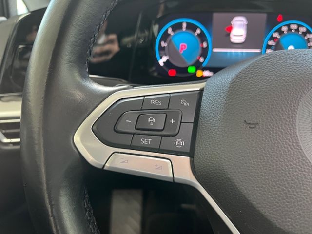 Fahrzeugabbildung Volkswagen Golf VIII 2.0 TDI DSG LIFE NAVI ACC GJR LED