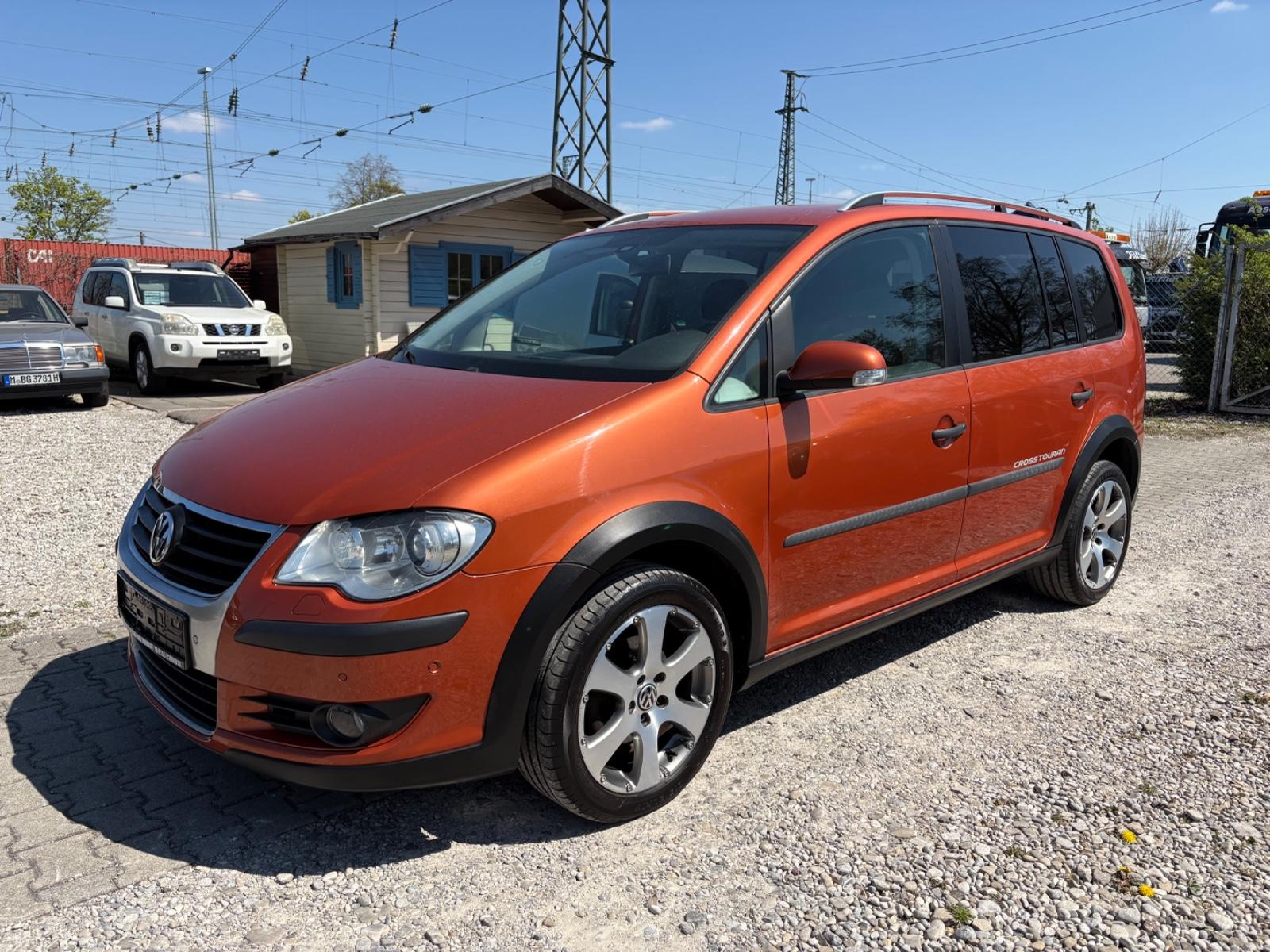 Volkswagen Touran **CrossTouran**XENON**NAVI**EINPARKHILFE*