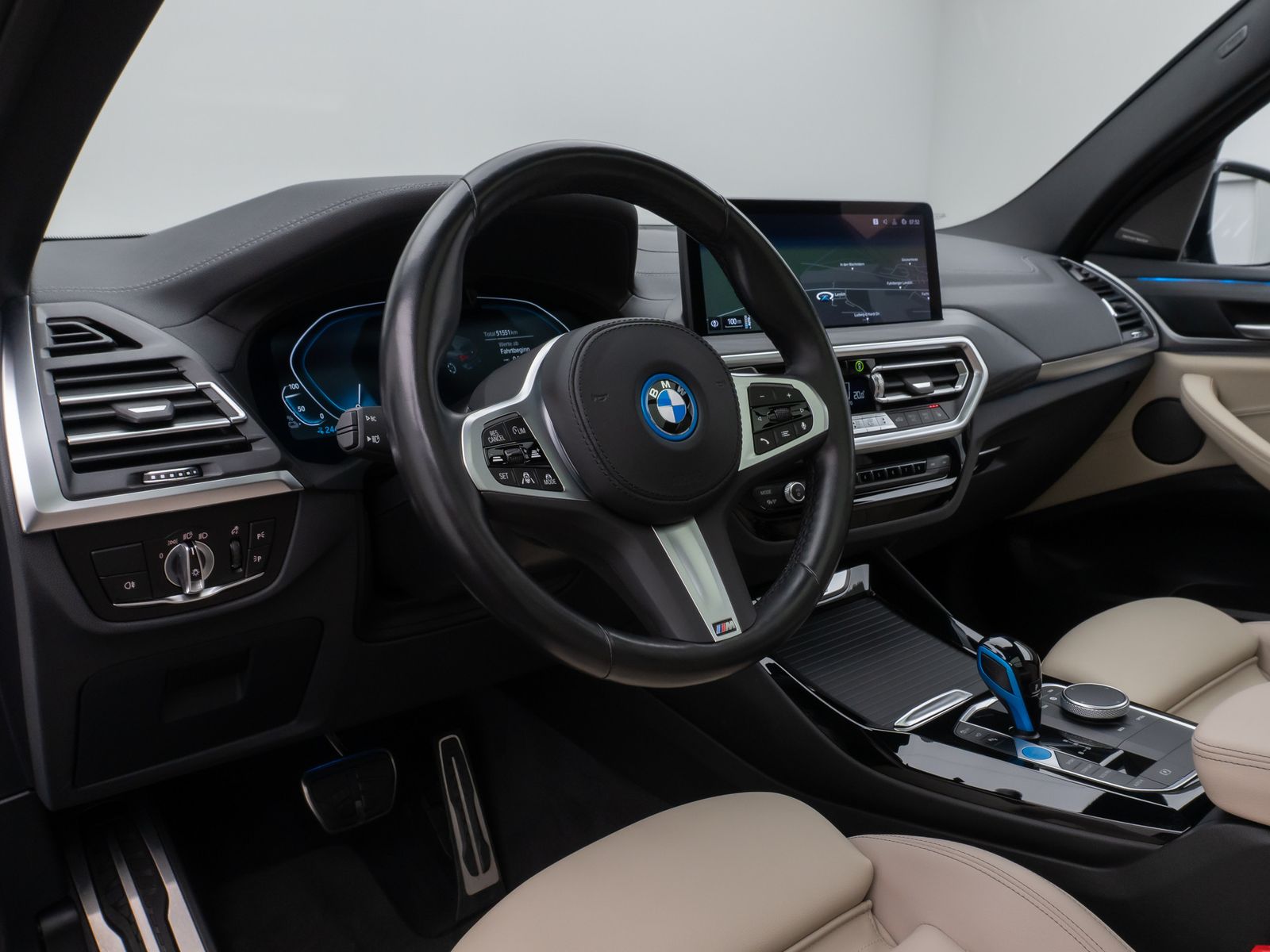 Fahrzeugabbildung BMW iX3 Impressive M Sport Panorama 360°HUD DAB H/K