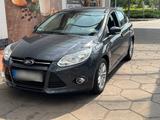 Ford Focus 2014 Titanium Benzin sehr spars... - Ford Focus: 201